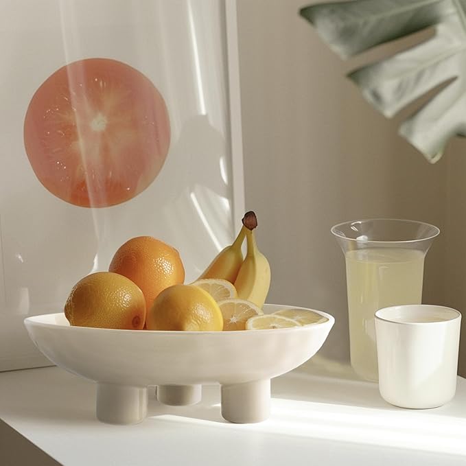 Simple and Elegant: Beige Three - legged Ceramic Fruit Bowl, Interpreting the Aesthetics of Life